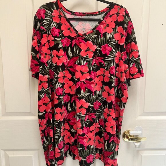 Catherines - Easy Fit Tees - 2X - Picture 1 of 6